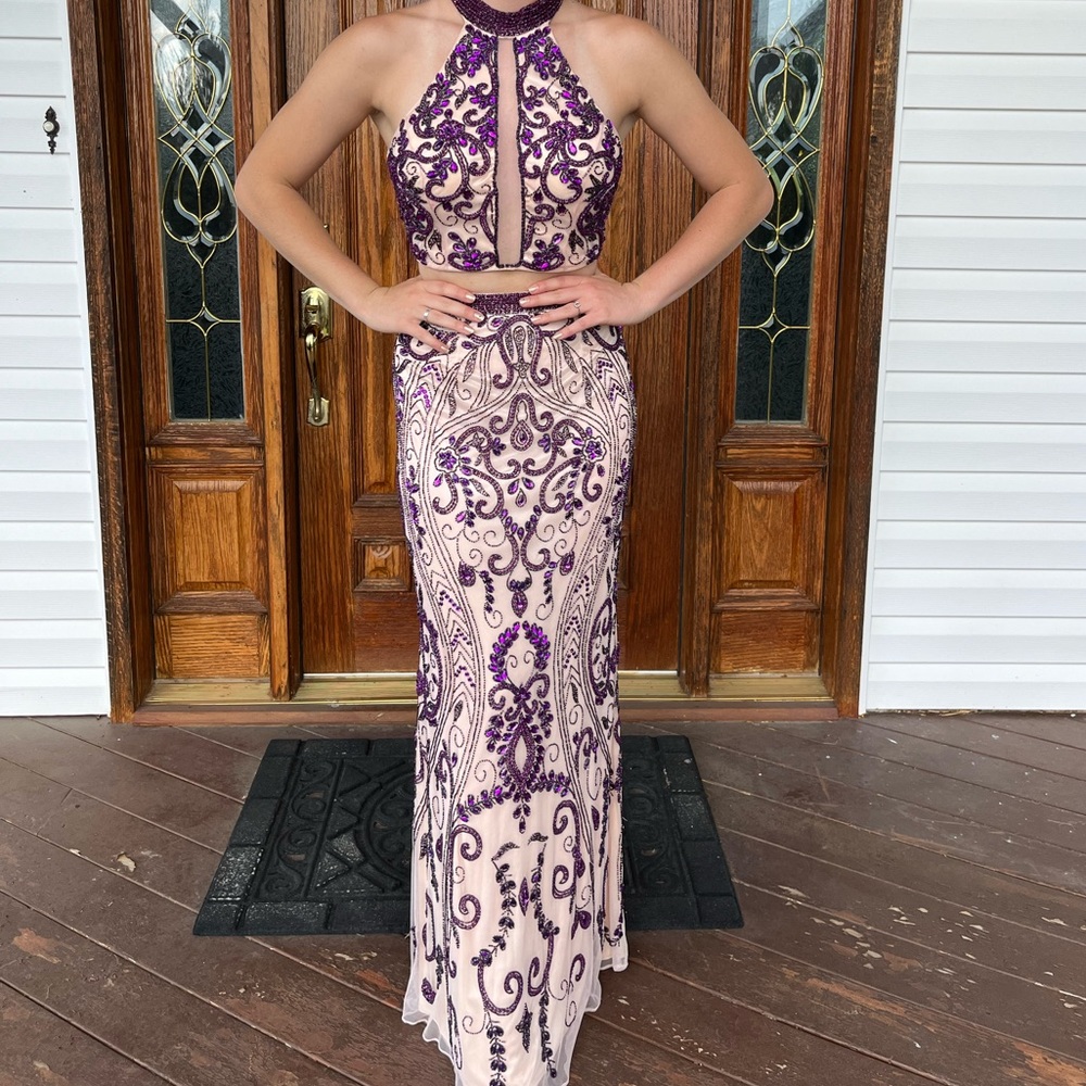 Primavera gorgeous Purple beaded prom gown size 4 worn once from smoke free home